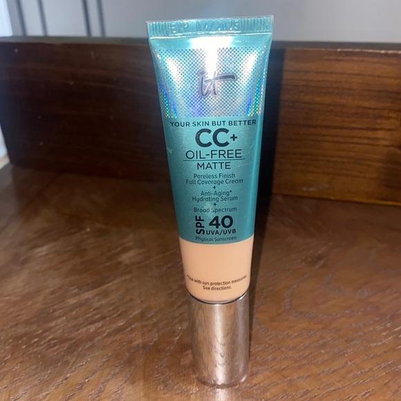 IT Cosmetics CC+ Oil-Free Matte Full Coverage Cream - Picture 1 of 2